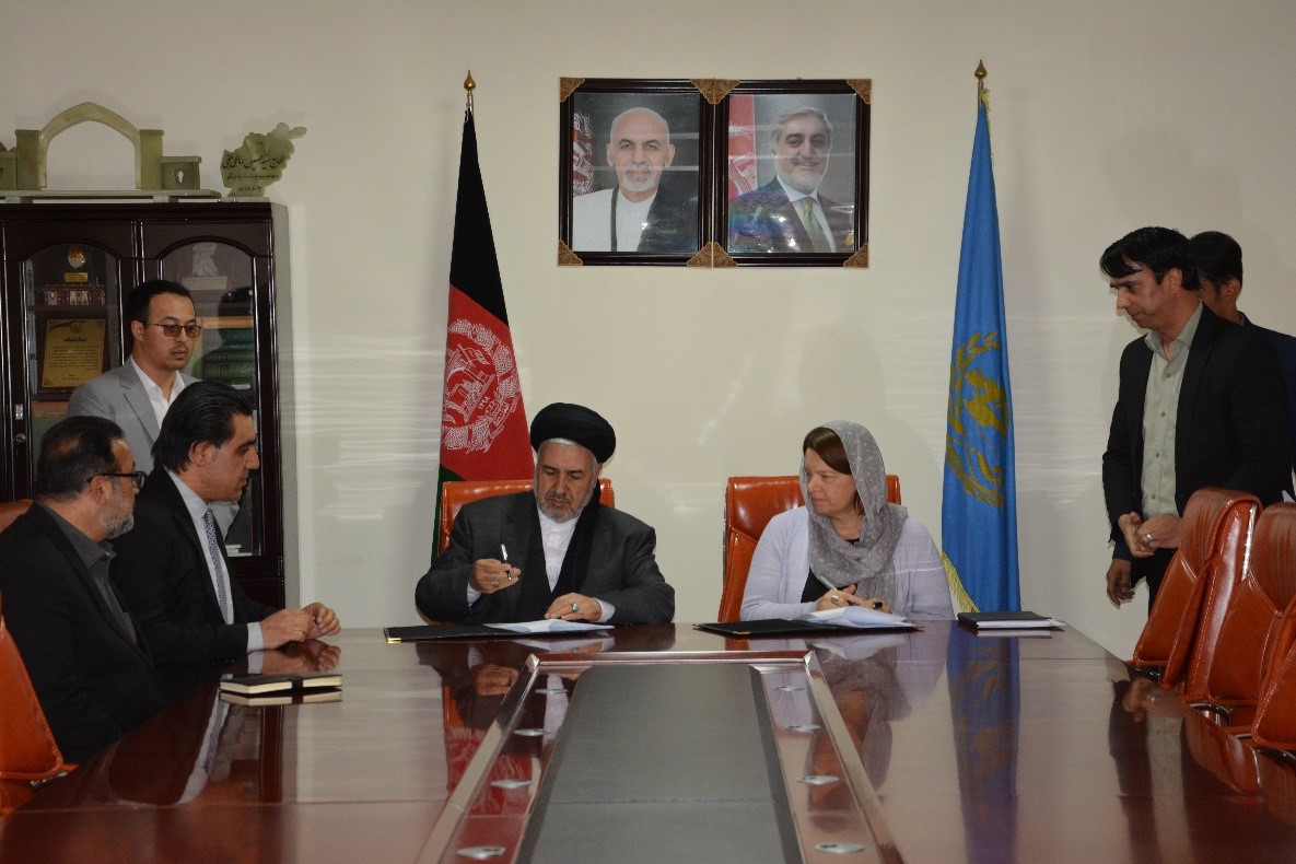 Memorandum of Understanding of Contribution signed by the Ministry of Refugees and Repatriation and International Institution Committee of Nejat 