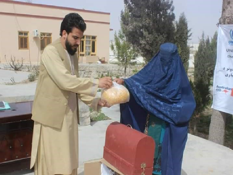 زابل کې ۱۵۰ بځايه شوو او راستنو شوو کورنيوسره مرسته وشوه