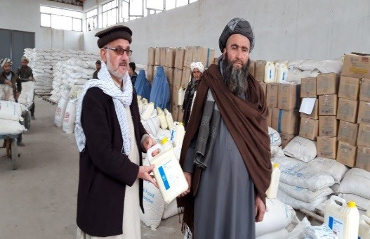 برای بیجاشده گان در بادغیس مواد غذایی مساعدت صورت گرفت