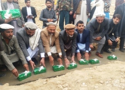 سنگ تهداب مرکز بسته بندی سبزیجات درلغمان گذاشته شد