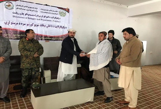 برای ۵۳ خانواده در پکتیکا مواد غیر خوراکی وپول نقد توزیع گردید