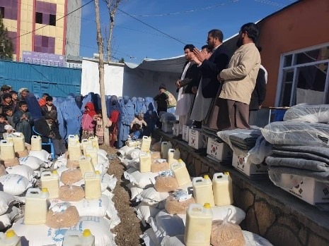 بیشتر از 6 هزار خانواده بیجاه شده و مستحق در برخی ولایات کشور کمک دریافت نمودند