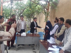 بدخشان کې د نغدي مرستو دوېش لړۍ پيل شوه